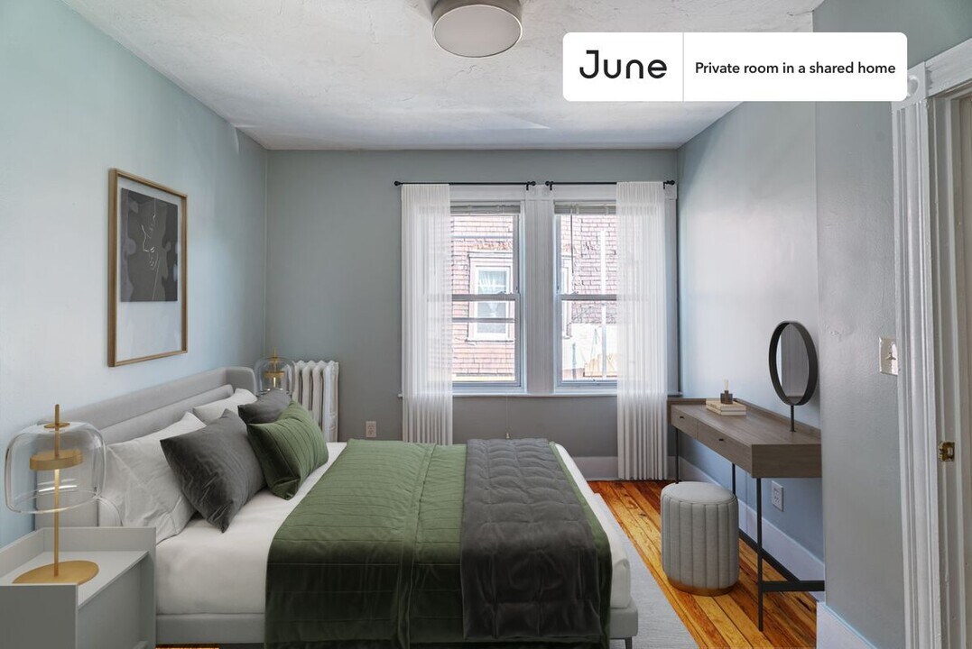 Private bedroom in 6 bed/2 bath Home in Boston, MA - Building Photo