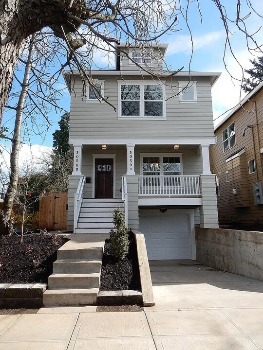 5050 NE 8th Ave in Portland, OR - Building Photo
