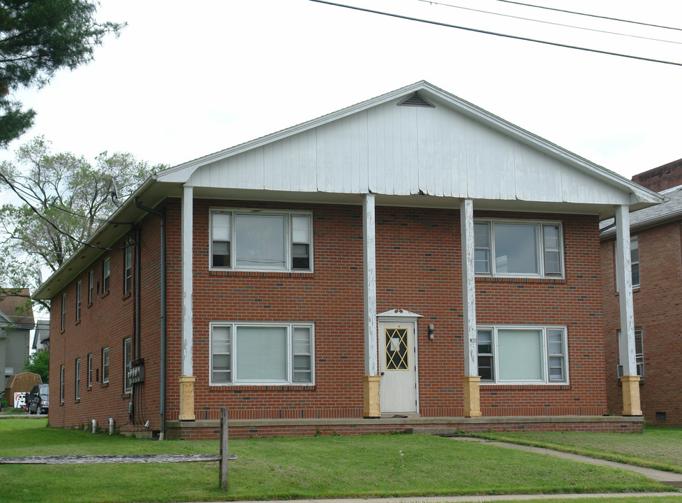 403 S High St in Selinsgrove, PA - Building Photo