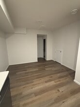 4257 Kinglet Dr in Edmonton, AB - Building Photo - Building Photo