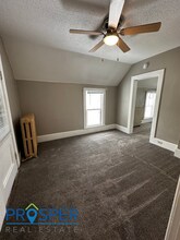 1820 Whipple St in Eau Claire, WI - Building Photo - Building Photo