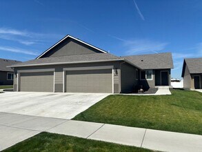 414-416 S Moen St in Spokane Valley, WA - Building Photo - Building Photo