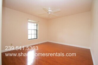 7464 Pebble Beach Rd in Ft. Myers, FL - Building Photo - Building Photo