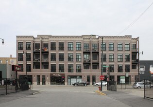 216 N Halsted St in Chicago, IL - Building Photo - Building Photo