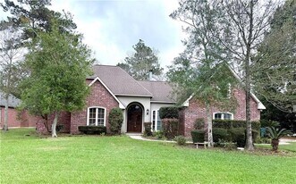 1525 Elderberry Loop in Mandeville, LA - Building Photo
