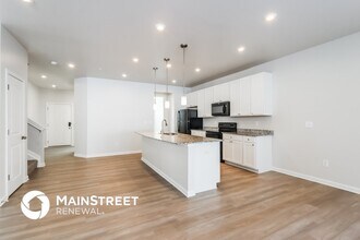 2110 Aiken Back Ln in La Grange, KY - Foto de edificio - Building Photo