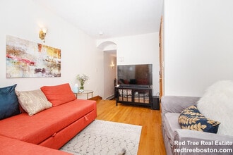 89 Myrtle St in Boston, MA - Building Photo - Building Photo