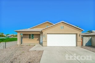 2854 E Roeser Rd in Phoenix, AZ - Building Photo