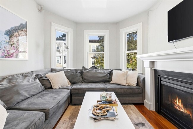 225 L St in Boston, MA - Building Photo - Building Photo