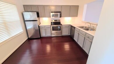 704 Brisa Ct in Chesapeake, VA - Building Photo - Building Photo