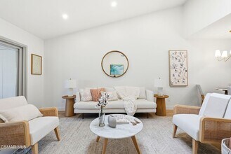 5140 Village 5 in Camarillo, CA - Building Photo - Building Photo