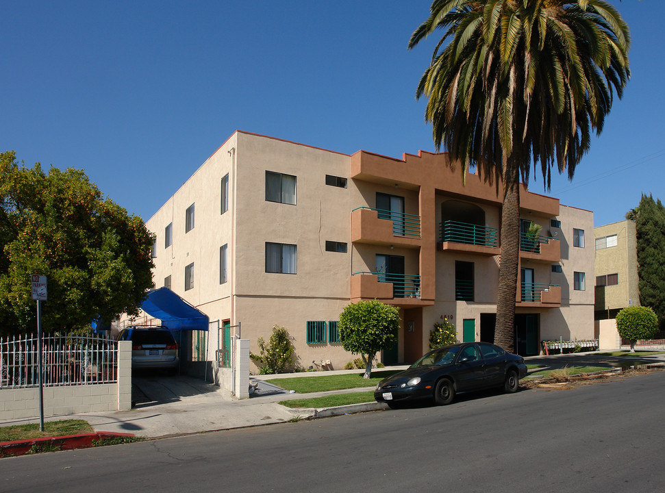 4619-4623 Rosewood Ave in Los Angeles, CA - Building Photo