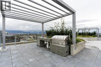 180 E 2nd Ave in Vancouver, BC - Building Photo - Building Photo