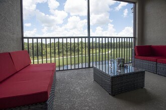 18028 Gawthrop Dr, Unit Golfer's Den in Bradenton, FL - Building Photo - Building Photo