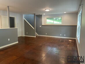 93 Park St in Essex Junction, VT - Building Photo - Building Photo