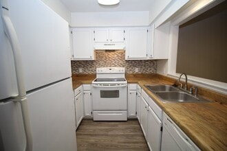 10154 Vixen Pl in Pensacola, FL - Building Photo - Building Photo