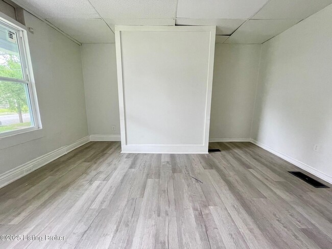4116 W Broadway in Louisville, KY - Building Photo - Building Photo