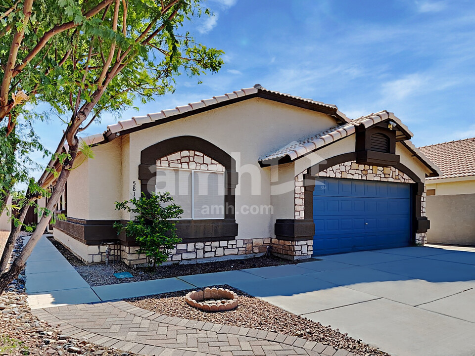 5811 N 77th Dr in Glendale, AZ - Building Photo