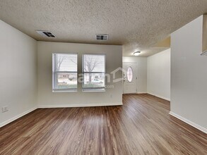 5205 Bedfordshire Dr in Fort Worth, TX - Building Photo - Building Photo