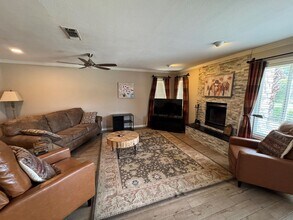 605 Port in Horseshoe Bay, TX - Building Photo - Building Photo