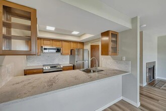 456 Mariners Island Blvd in San Mateo, CA - Building Photo - Building Photo