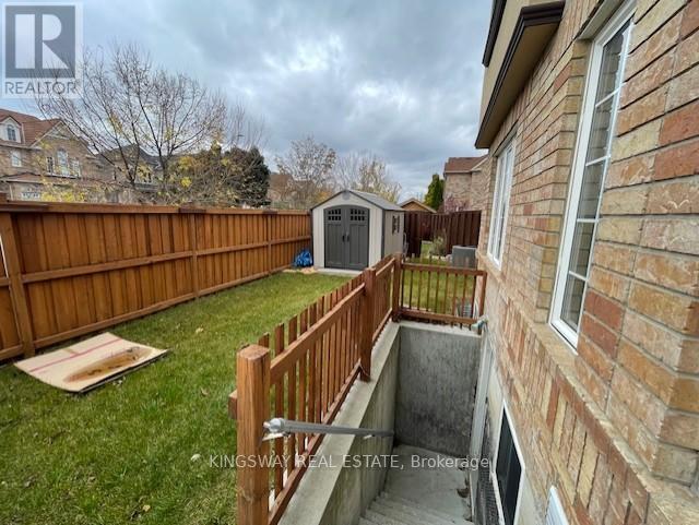 872 Bethany Crescent in Mississauga, ON - Building Photo - Building Photo