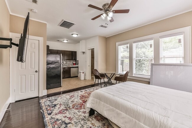 2421 Arbor St in Houston, TX - Building Photo - Building Photo