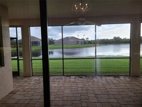629 Rosemary Cir in Bradenton, FL - Building Photo - Building Photo