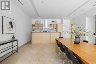 38 Howard Park Ave in Toronto, ON - Building Photo - Building Photo