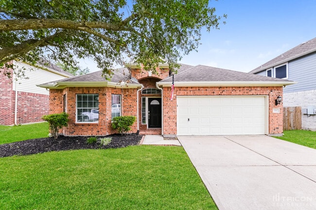 property at 706 Chase Point Cir