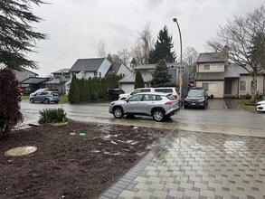 6060 Brooks Cres in Surrey, BC - Building Photo - Building Photo