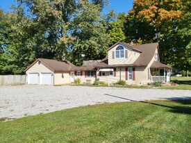 19573 Co Rd 146 in New Paris, IN - Building Photo