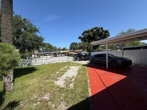525 NW 15th Terrace in Fort Lauderdale, FL - Building Photo - Building Photo