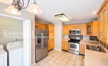 1726 Hawk Run Ln in Chattanooga, TN - Building Photo - Building Photo