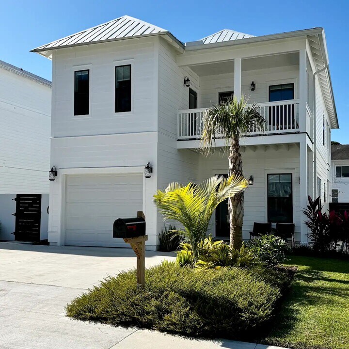 48 Bella Vista Ct in Miramar Beach, FL - Building Photo