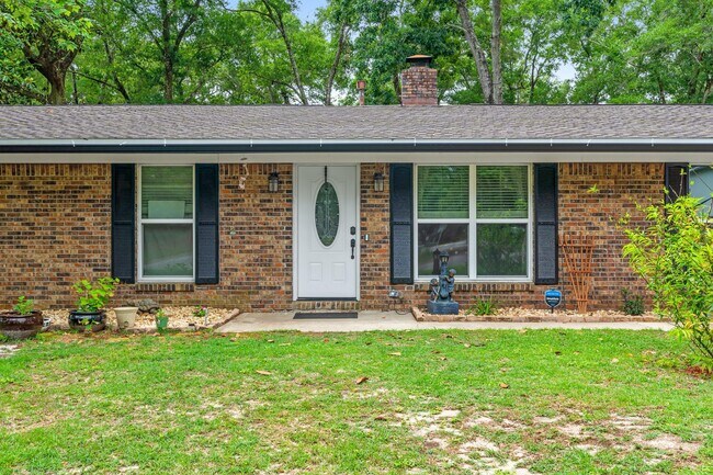 2442 Duncan Dr in Niceville, FL - Building Photo - Building Photo