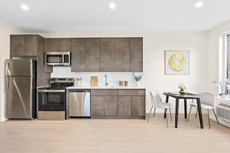 1 Mallory Ave in Jersey City, NJ - Building Photo - Building Photo