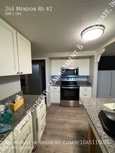 246 Mendon Rd in Woonsocket, RI - Building Photo - Building Photo