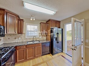 387 Moreland Cir in Hiram, GA - Building Photo - Building Photo