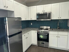 411 Nathan Hale Rd in West Palm Beach, FL - Building Photo - Building Photo