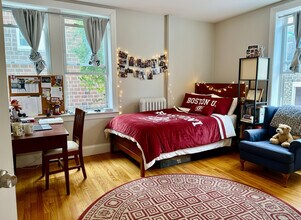 68 Egmont St in Brookline, MA - Building Photo - Building Photo