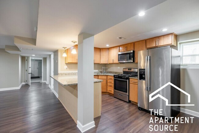 property at 2118 N Avers Ave