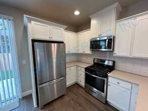 13118 SE 21st Ave in Milwaukie, OR - Building Photo - Building Photo