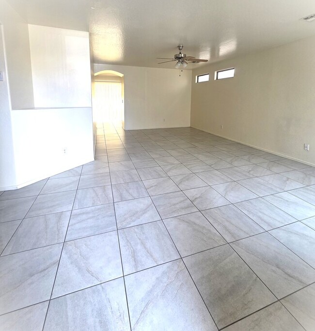 12341 W Rosewood Dr in El Mirage, AZ - Building Photo - Building Photo
