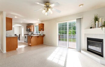 4035 Glengary Rd in Bellingham, WA - Building Photo - Building Photo