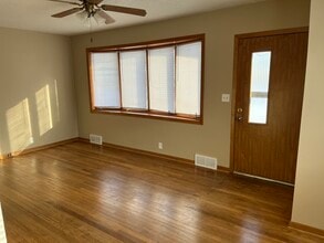 922 S 26th St in Fort Dodge, IA - Foto de edificio - Building Photo