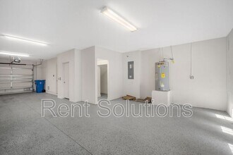 4055 Rocky Shores Dr in Tampa, FL - Building Photo - Building Photo