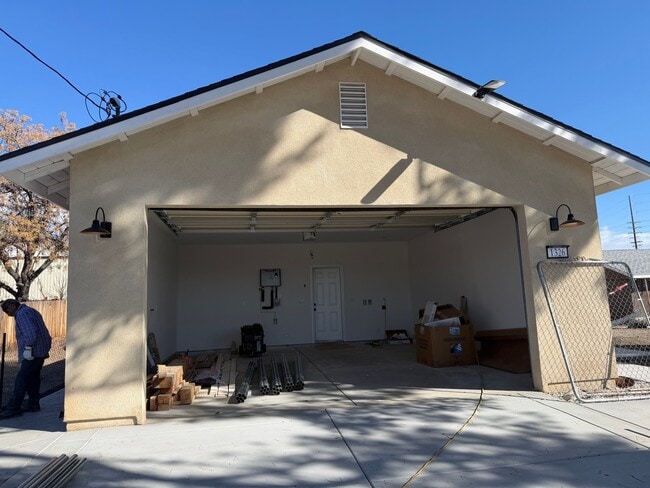 1326 Malachite Ave in Mentone, CA - Building Photo - Building Photo