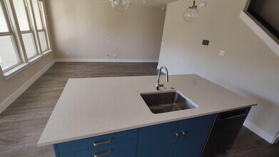 335 Madison Oaks Ave in Georgetown, TX - Building Photo - Building Photo