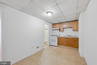 909 Springfield Rd in Darby, PA - Building Photo - Building Photo